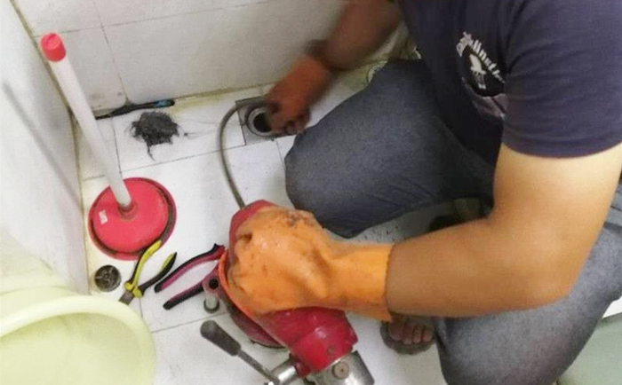 疏通地漏 疏通地漏