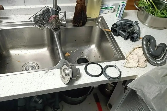 廚房下水道堵了找人疏通需要多少錢 廚房下水道堵了找人疏通需要多少錢