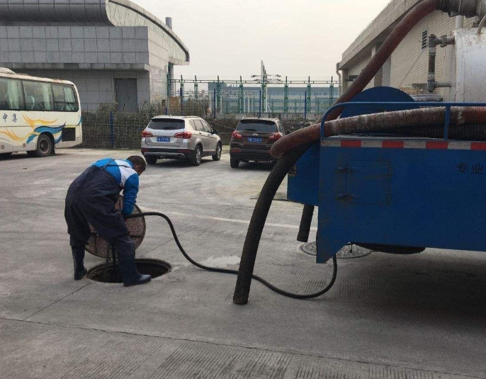 疏通器如何疏通下水道 疏通器如何疏通下水道